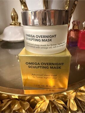 Sonya Dakar Omega Overnight Sculpting Mask - 1.7 $95 online
